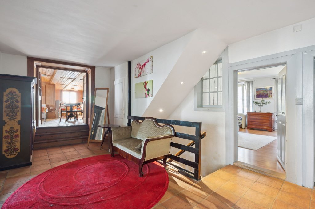 Mehrfamilienhaus in Twann BE┃IMMOSEEKER:CH