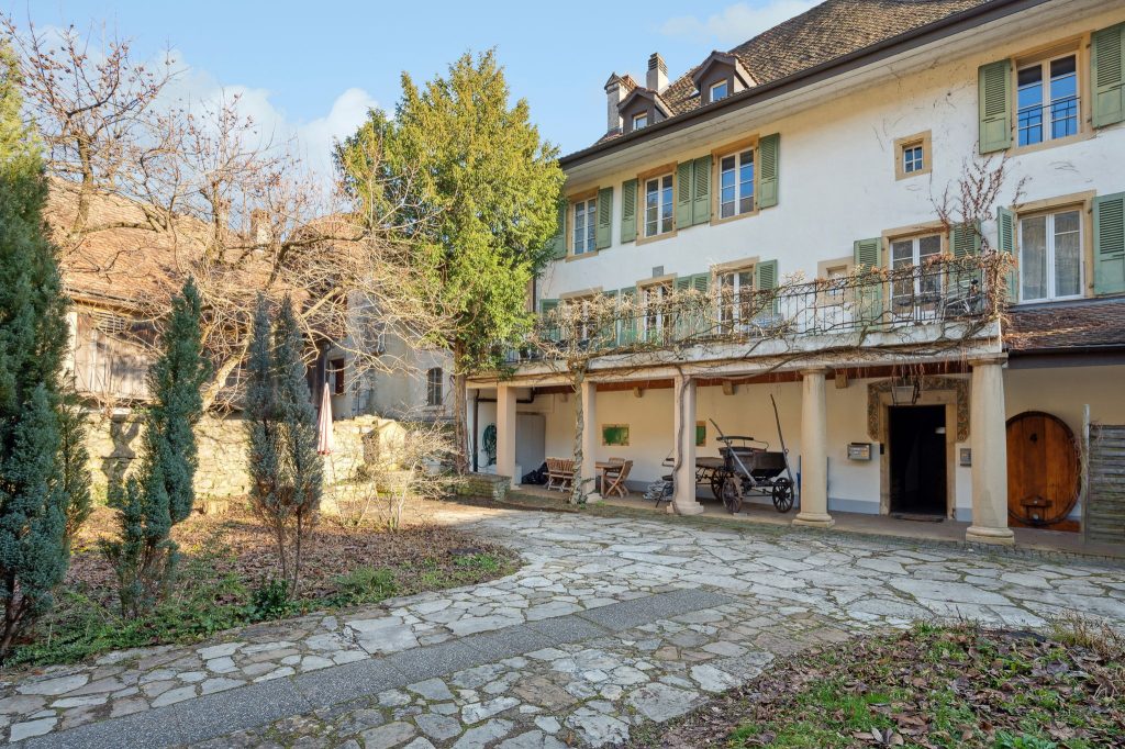 Mehrfamilienhaus in Twann BE┃IMMOSEEKER:CH