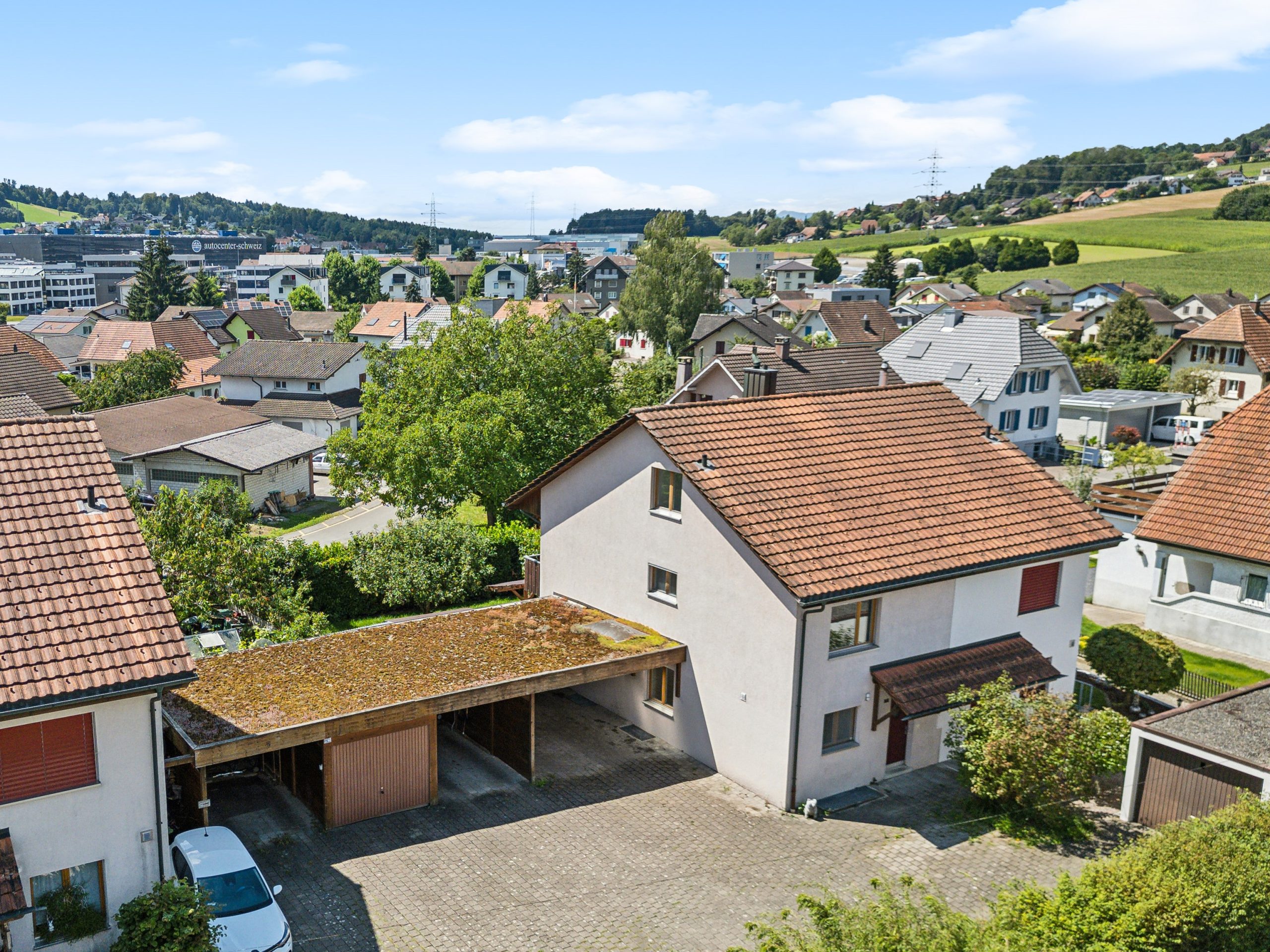 https://development.immoseeker.ch//kaufen/aktuelle-angebote/doppeleinfamilienhaus-in-safenwil-ag/