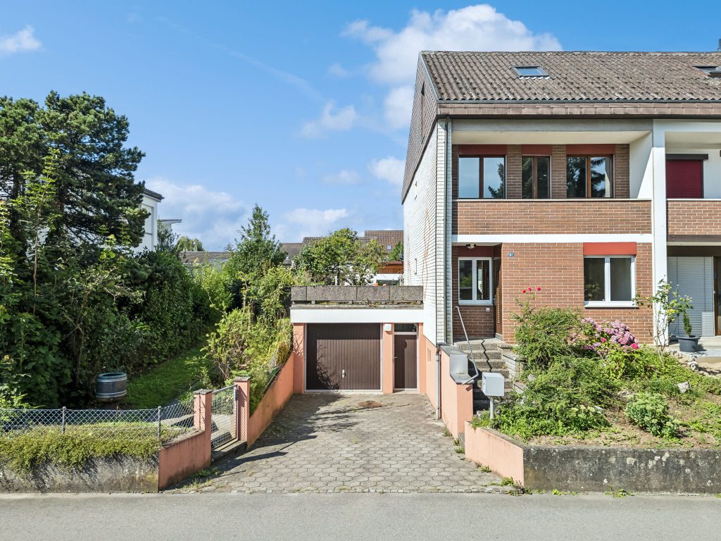 Doppeleinfamilienhaus in Lengnau BE | IMMOSEEKER AG